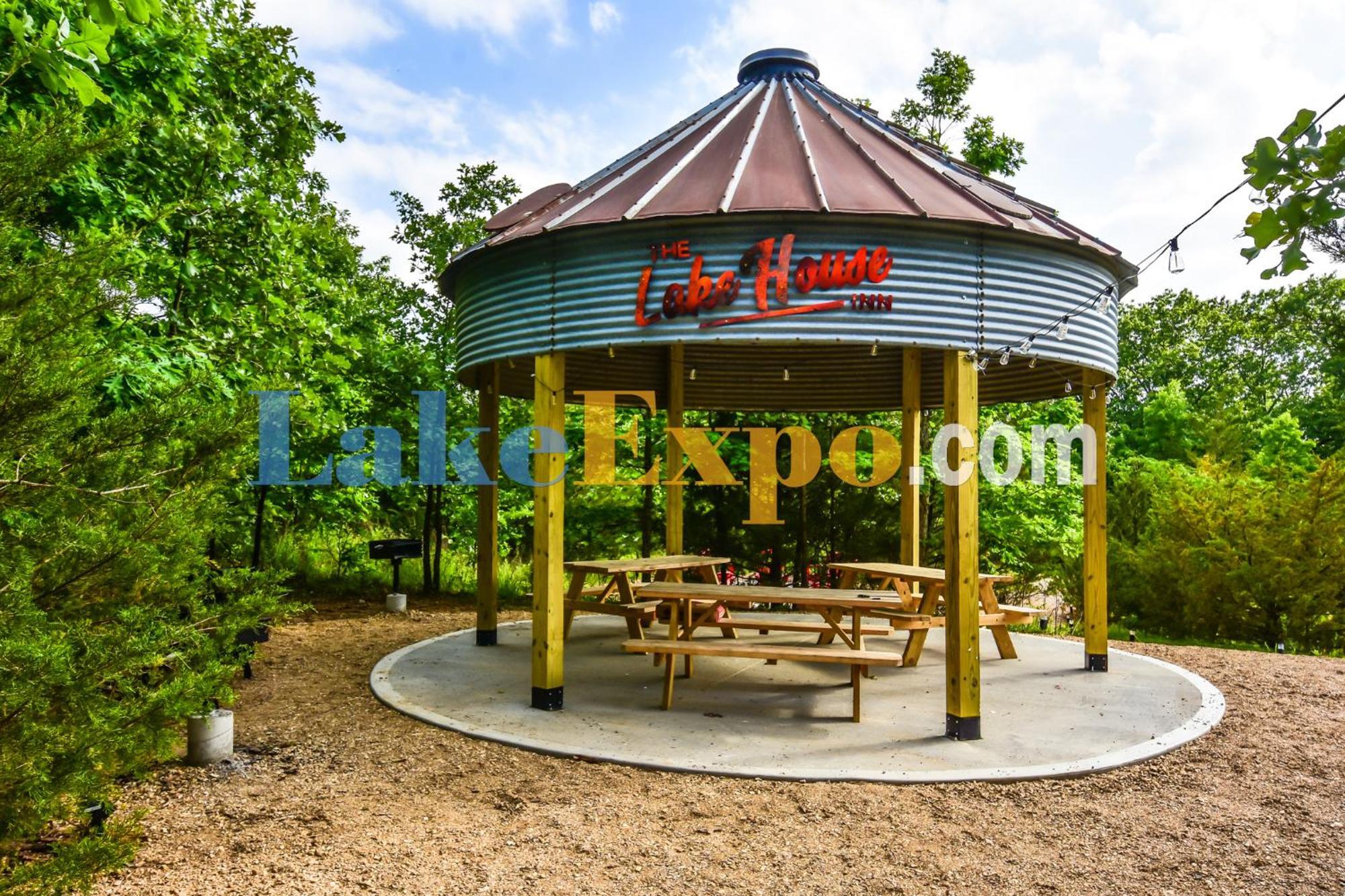 The Lake House Inn Laurie 外观 照片